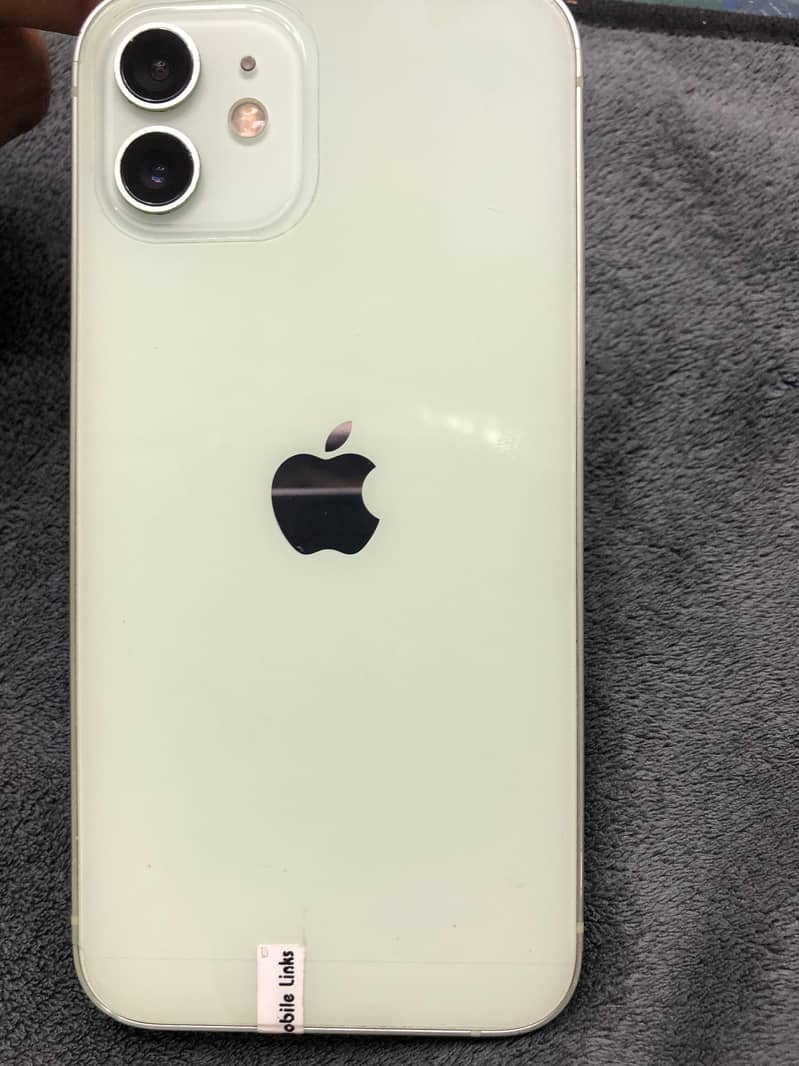 Apple iPhone 12 1
