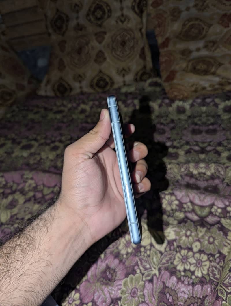 GOOGLE PIXEL 7a 1