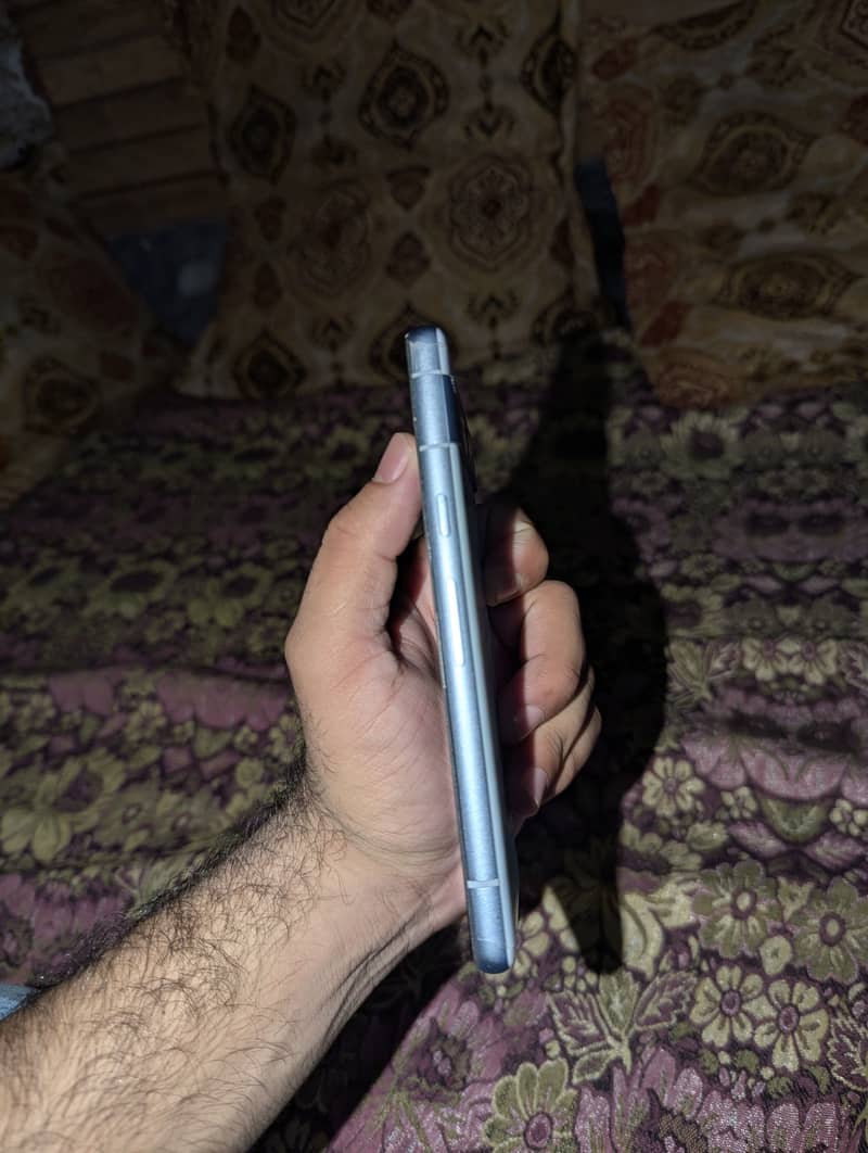 GOOGLE PIXEL 7a 4