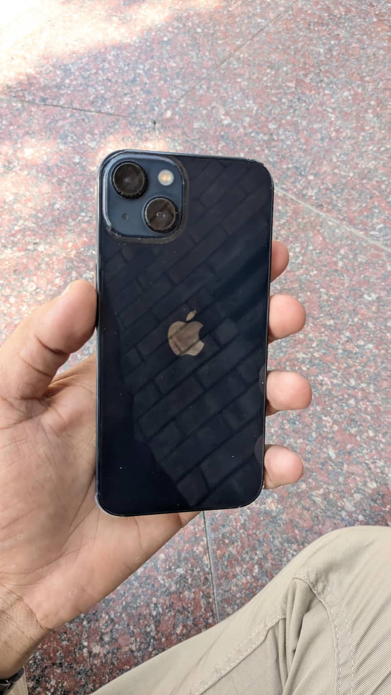 Apple iPhone 13 1