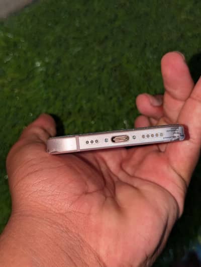 Apple iPhone 15