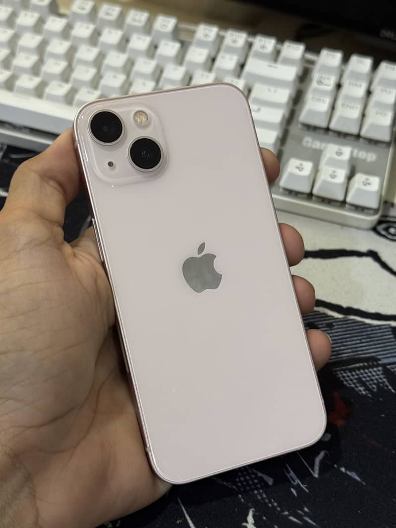 Apple iPhone 13 3