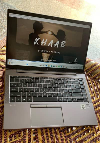 HP ZBook Firefly 14 Mobile Workstation