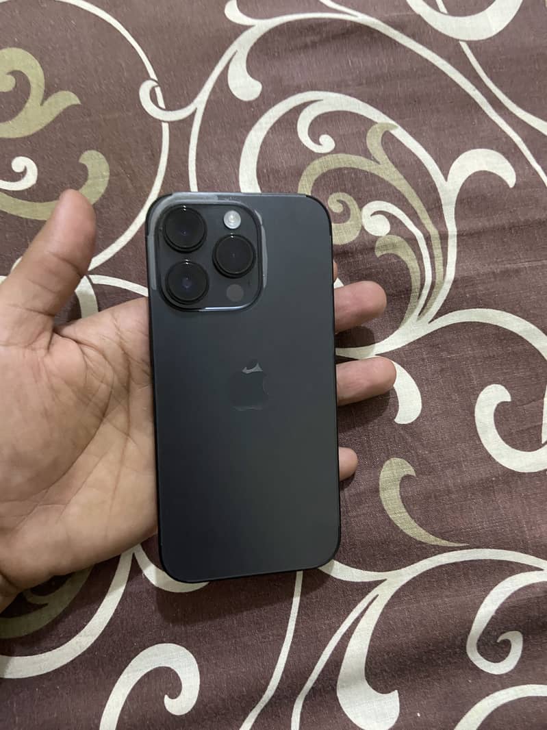 Apple iPhone 14 Pro 0
