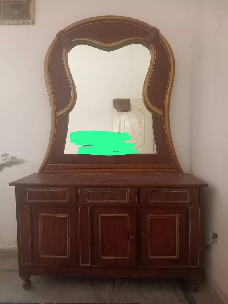 Dressing Table 0