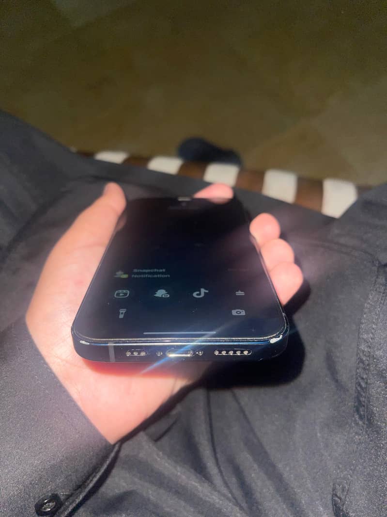 Apple iPhone 12 5