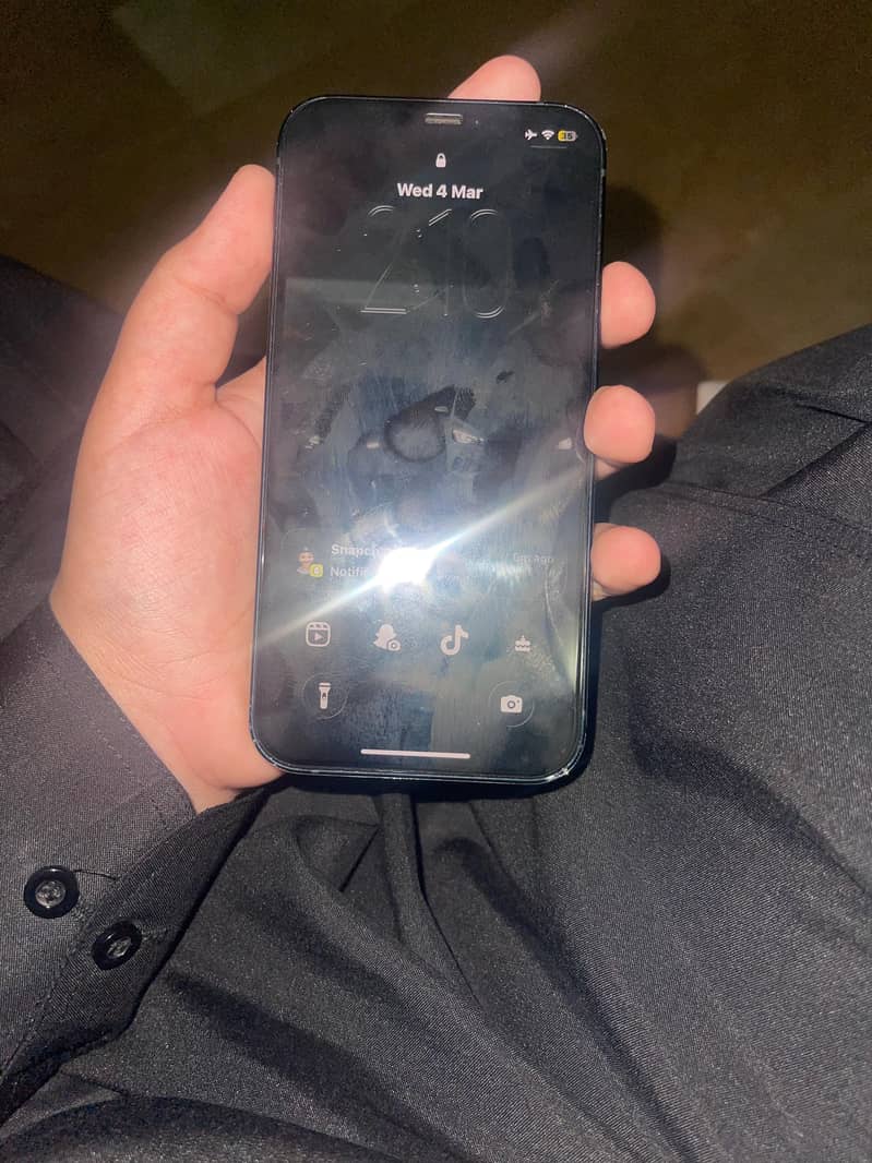 Apple iPhone 12 11