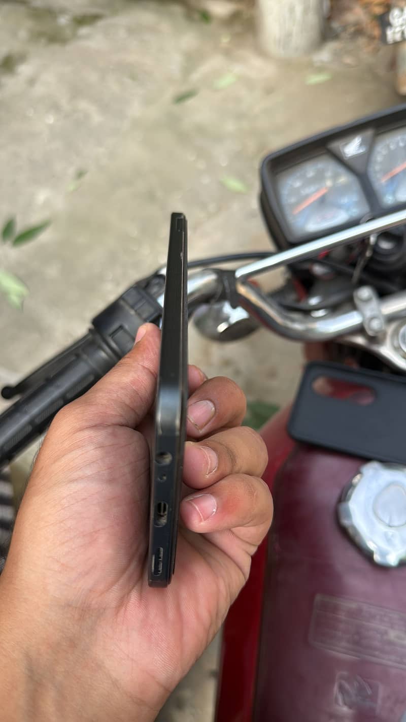 Itel S25 1