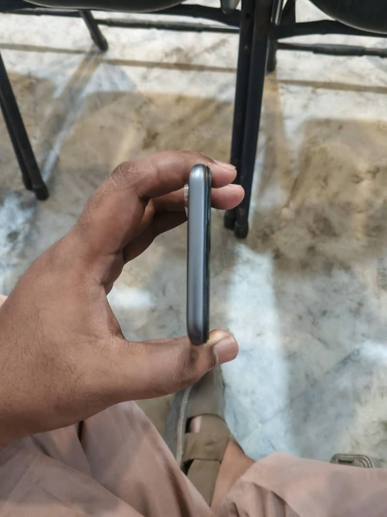 Realme C3 4
