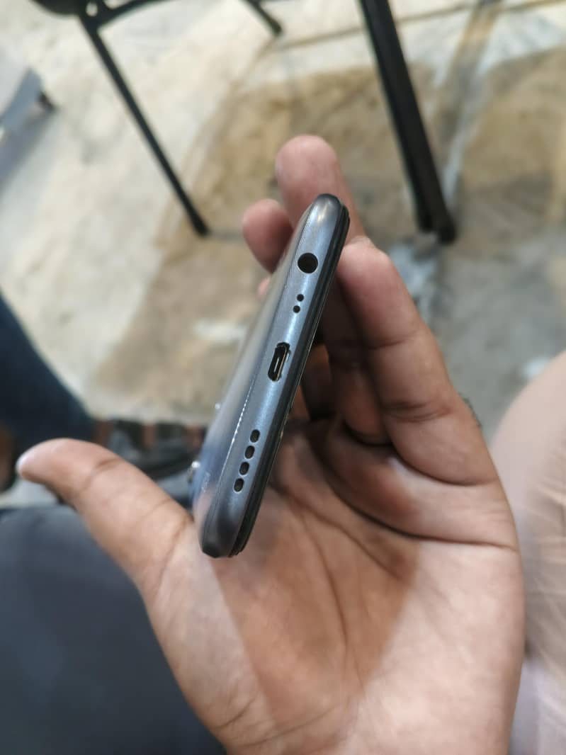 Realme C3 5