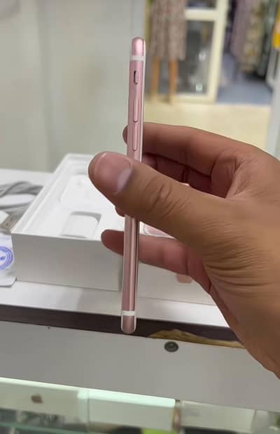 Apple iPhone 7 ram 128 GB PTA approved for sale condition 10 by 10 by