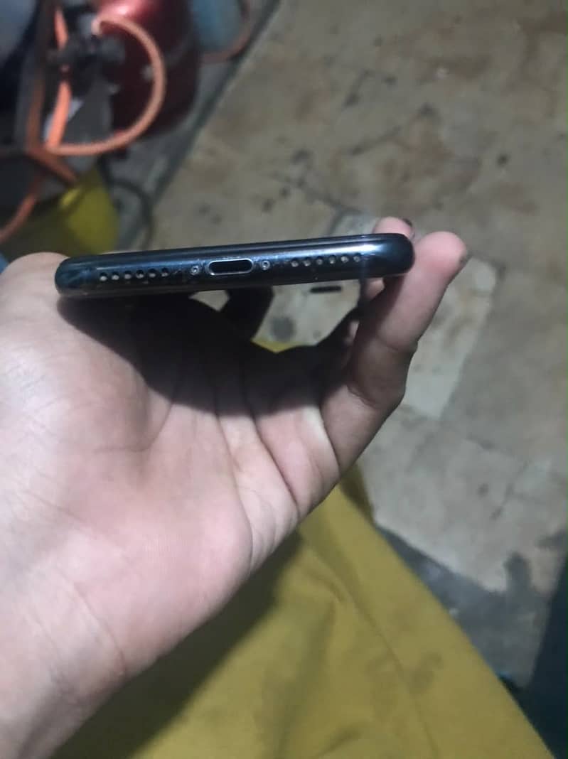 Apple iPhone X 7