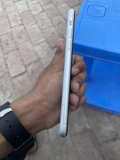 Apple iPhone XR