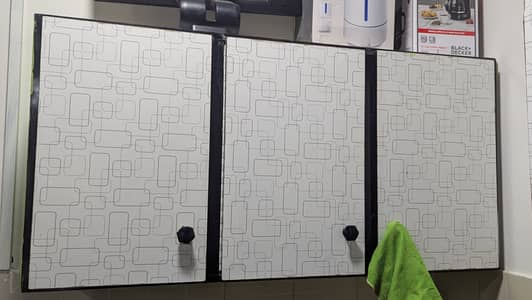 Stylish Wall-Mounted Kitchen Cabinets – Spacious & Neat