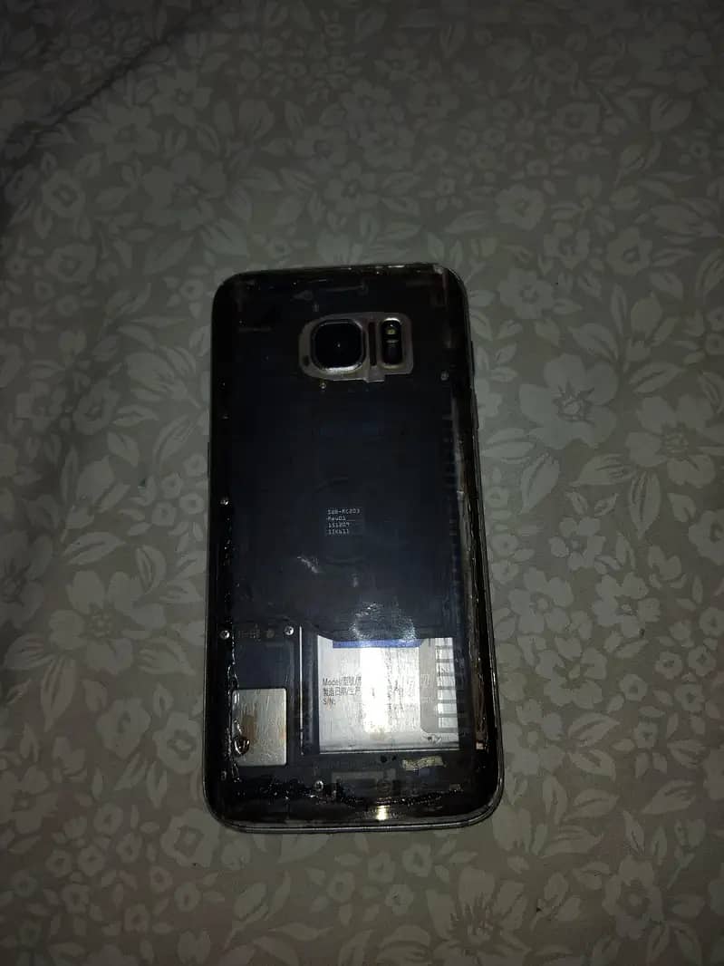 Samsung Mobile S7 4