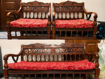 SOFA SET WITH KUSHAN OR MATTRESS FOR SALE