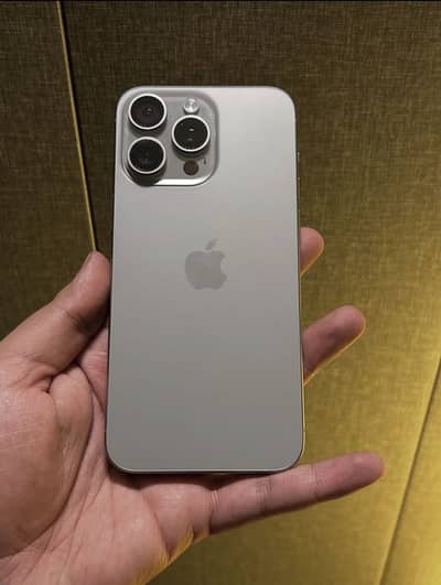 Apple iPhone 15 Pro Max