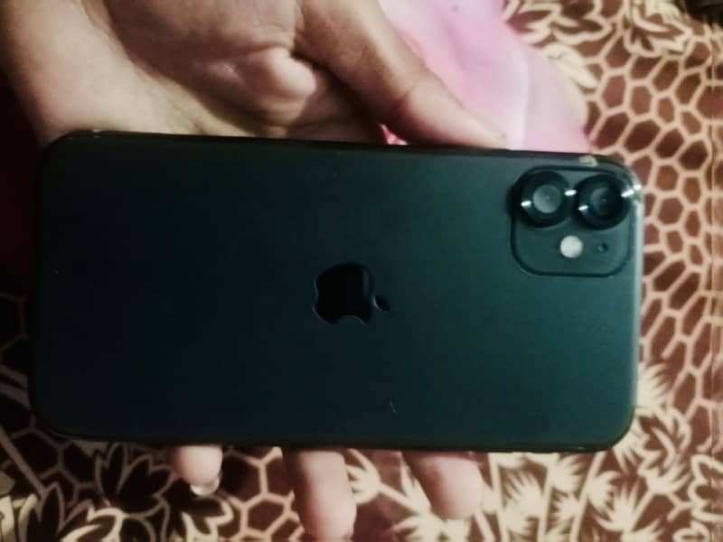 Apple iPhone 11 3