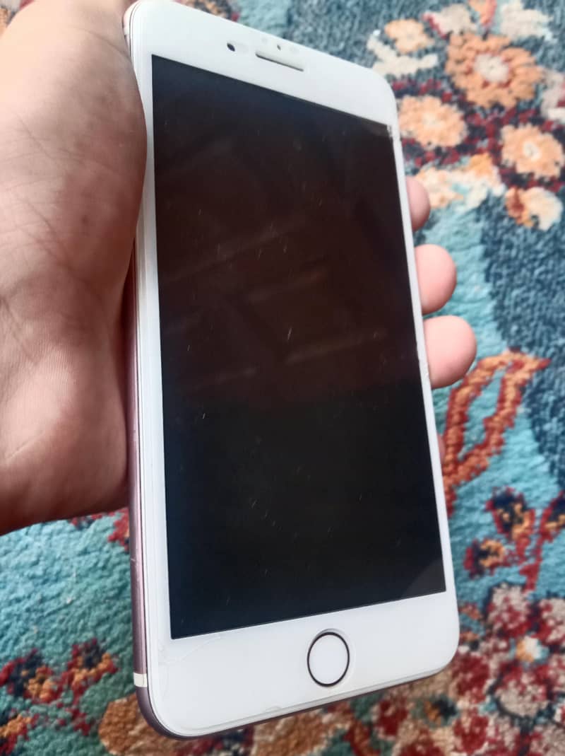 Apple iPhone 7 Plus 1