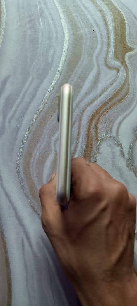 Apple iPhone 7 Plus 1