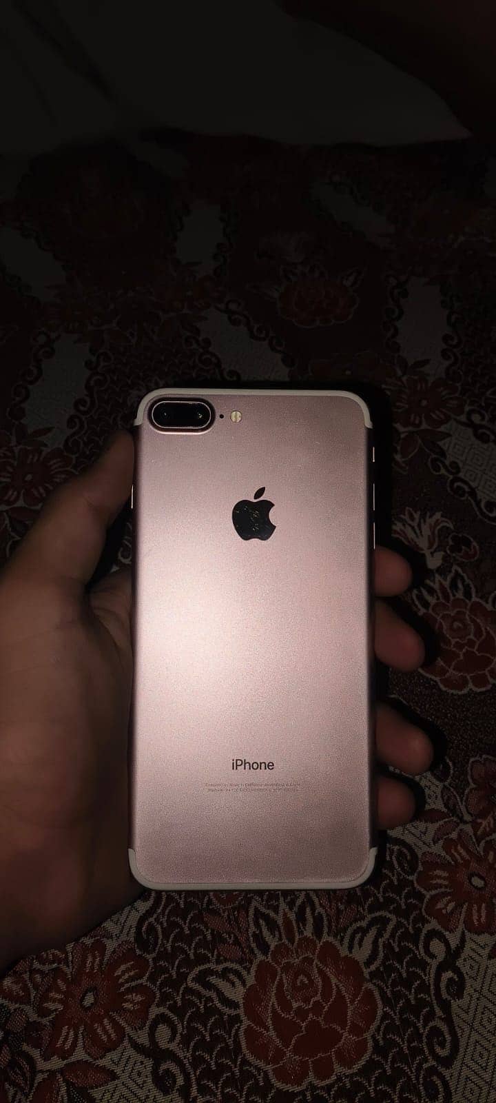 Apple iPhone 7 Plus 0