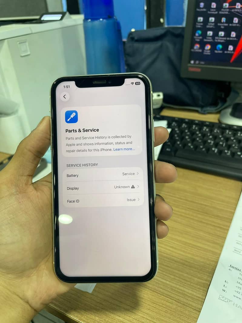 Apple iPhone 11 7