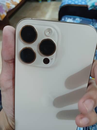 Apple iPhone 16 Pro Max