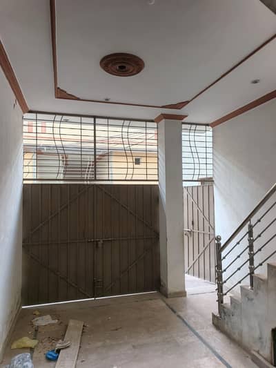 Green town New brand 2.50 marly single story house for sale