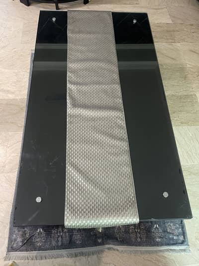 Centre table with 4 drawers