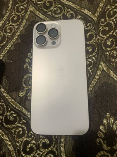 Apple iPhone 16 Pro Max