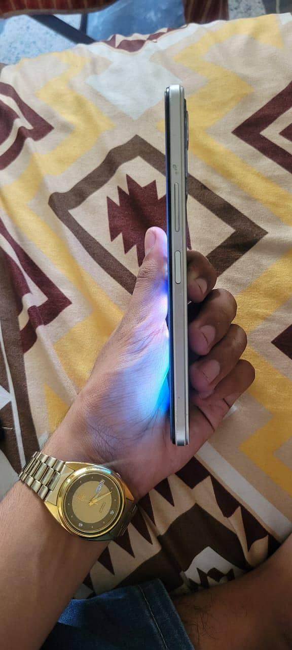 Infinix Note 11 4