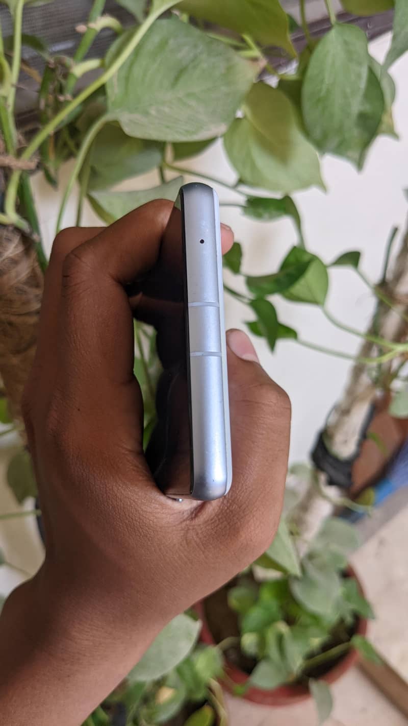 Google Pixel 7a 3