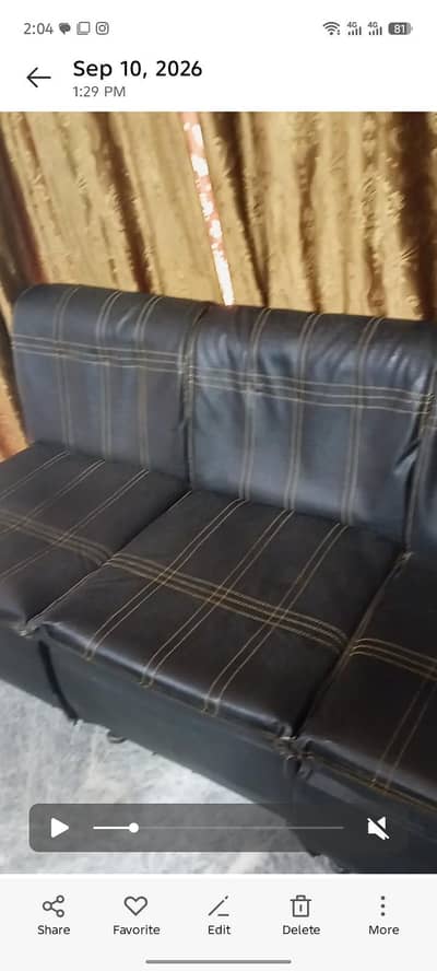 beautiful 4 seater sofa set