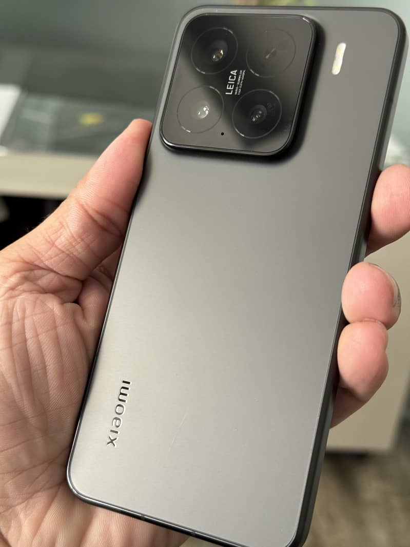 Xiaomi 15 6