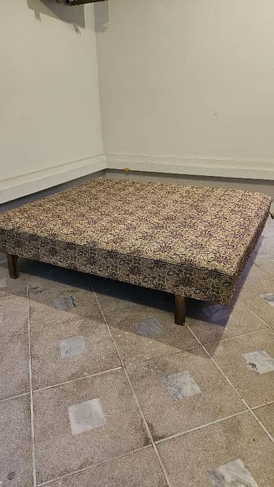 QUEEN SIZE BED FOR SALE