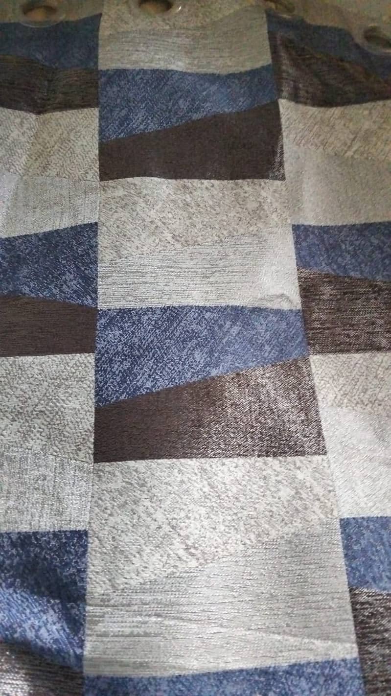Curtains 0