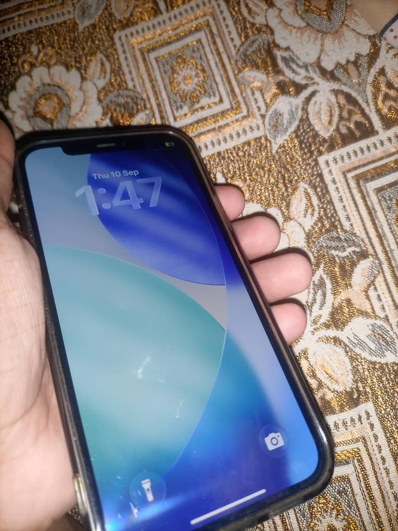 Apple iPhone 12 4