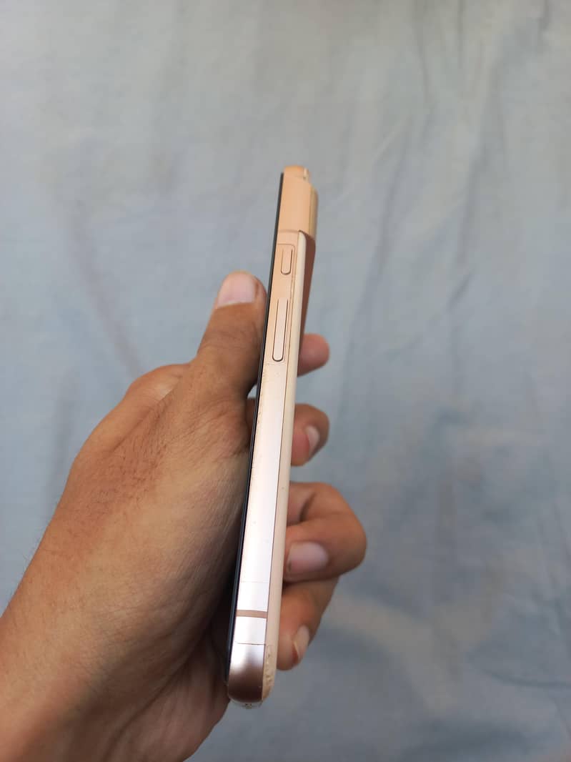 Google Pixel 8 1