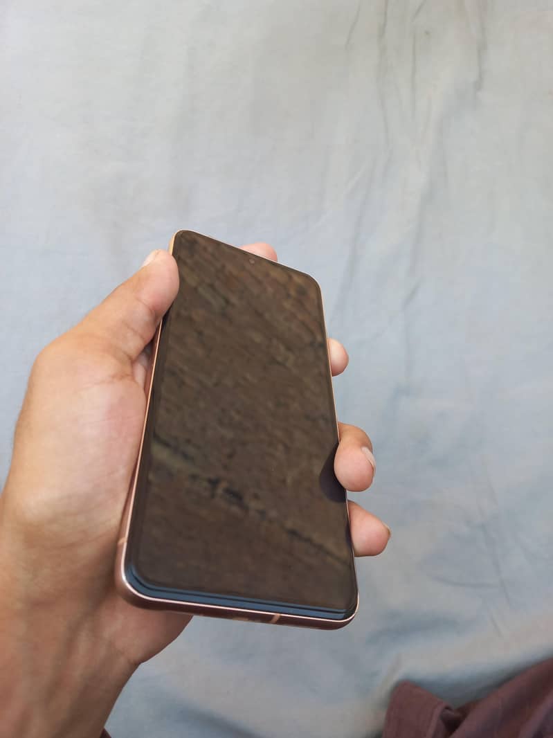 Google Pixel 8 2