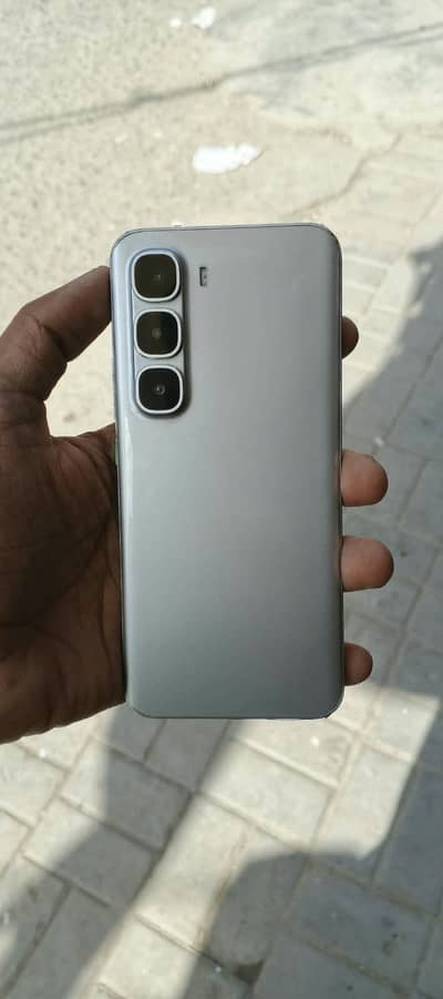 Infinix hot 60 pro plus 256 3 months wrenty k sath