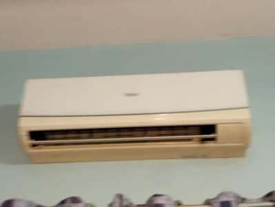 Haier Ac 1.5 2pcs aur 1 ton 1 PCs
