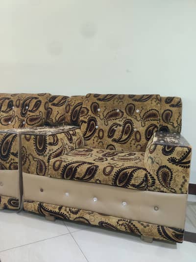 3,2 sofa set with Good Quality, good condition