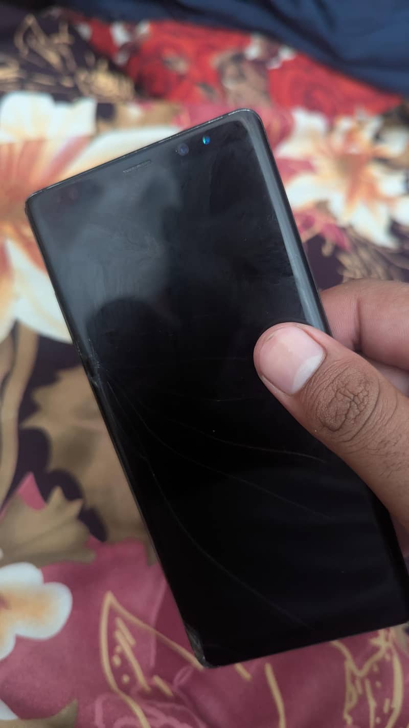 Samsung Mobile Note 8 6