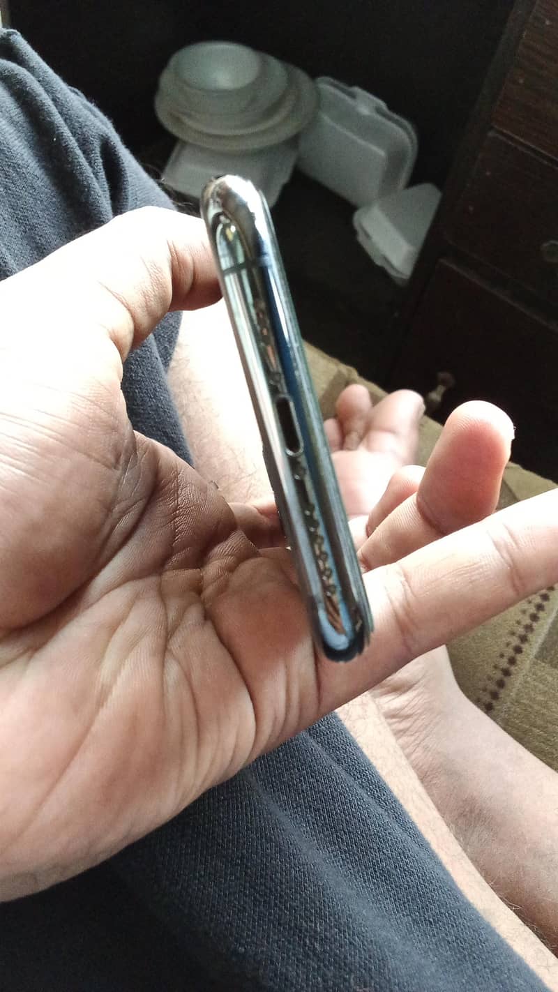 Apple iPhone 11 Pro 0