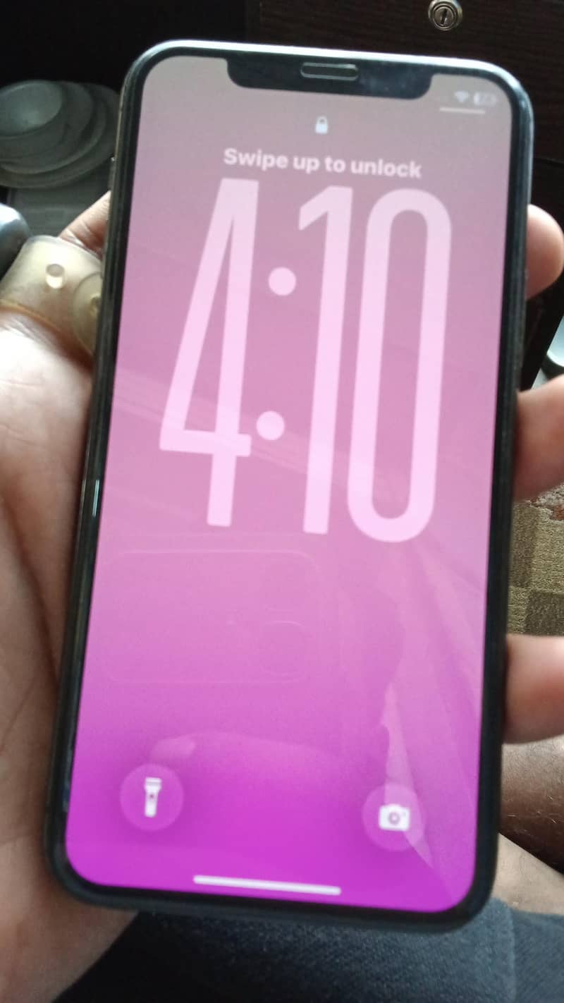 Apple iPhone 11 Pro 4