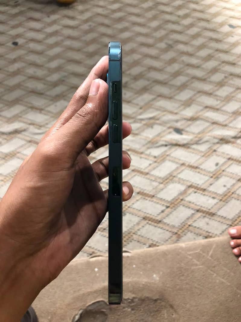 Apple iPhone 12 Pro Max 1
