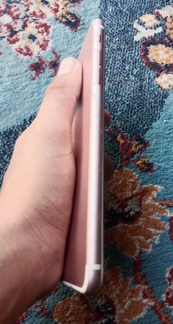 Apple iPhone 7 Plus 2
