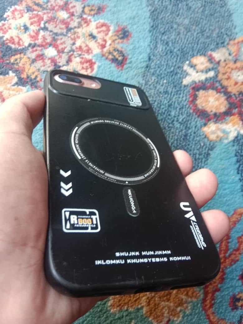 Apple iPhone 7 Plus 4
