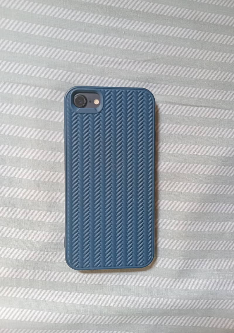Apple iPhone 7 0