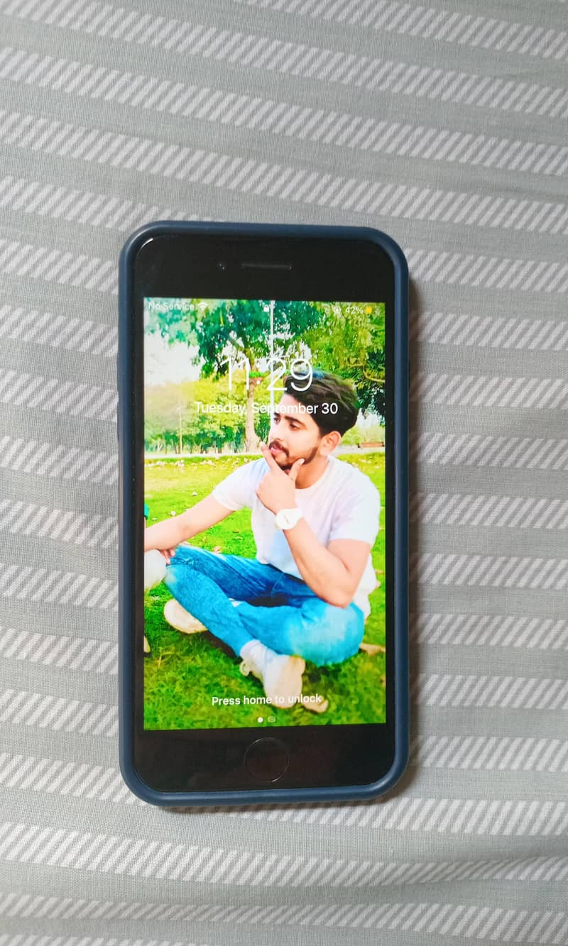 Apple iPhone 7 1